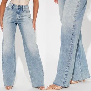 NWT Fashion Nova straight leg jeans